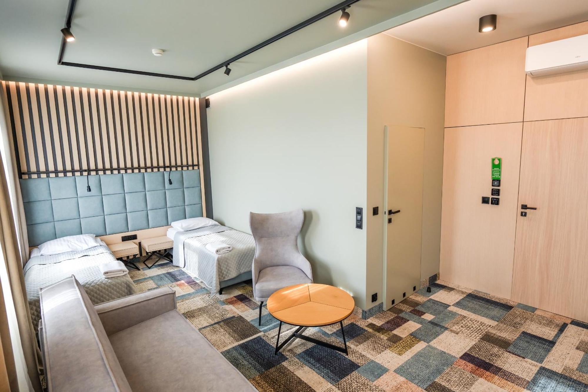 Hotel Jarota Jarocin Dış mekan fotoğraf