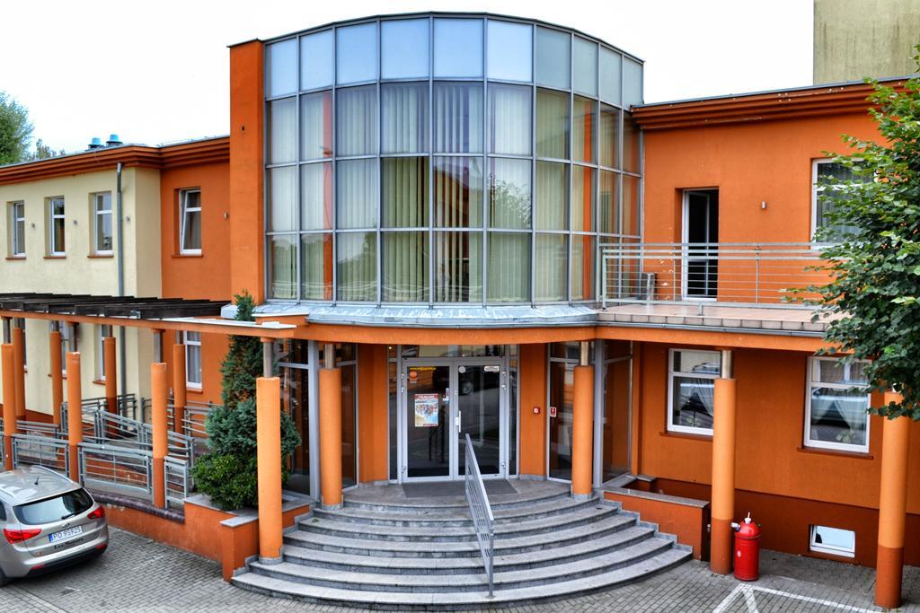 Hotel Jarota Jarocin Dış mekan fotoğraf